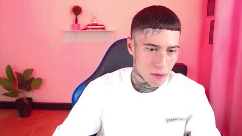 Thomas online show from December 2025 09:12:02 PM