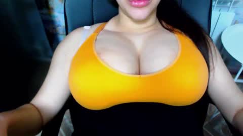 seu_cute online show from February 2025 06:16:01 PM