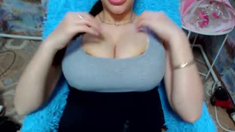 seu_cute online show from September 2025 11:02:01 AM