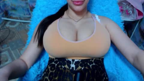 seu_cute online show from September 2025 12:32:02 PM