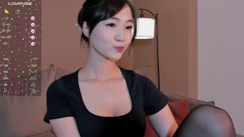 Snapshot of seulbi chatting on September 2025 03:38:01 PM Sana online show from September 2025 03:38:01 PM