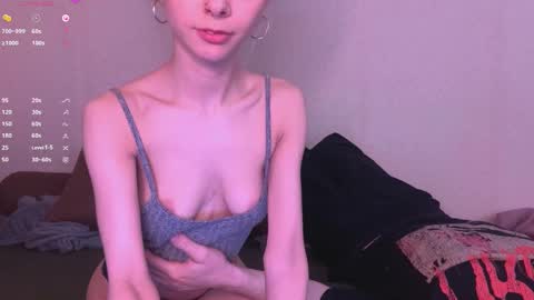 Dina online show from February 2025 08:02:02 PM