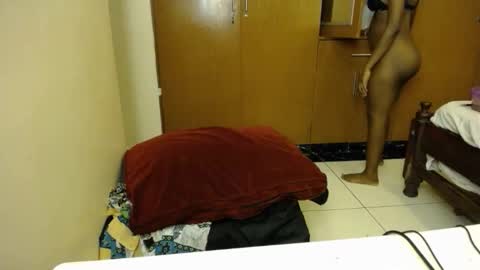 Mari online show from February 2026 08:06:01 PM