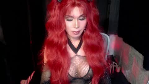 nicole online show from September 2025 08:41:01 PM