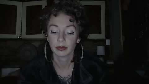 Snapshot of sexnchocolate chatting on December 2024 07:04:01 AM Trixy Rose online show from December 2024 07:04:01 AM