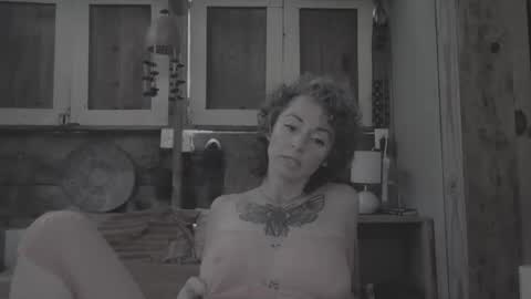 Snapshot of sexnchocolate chatting on January 2025 04:27:01 PM Trixy Rose online show from January 2025 04:27:01 PM