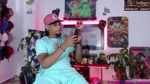 Aharon  ravelo online show from February 2026 10:03:02 PM