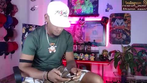 Aharon  ravelo online show from February 2026 01:46:02 AM