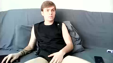 Jennis and OliverPvt is open online show from March 2026 10:10:01 AM