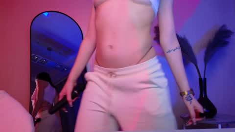 sextezi online show from January 2025 04:01:01 PM