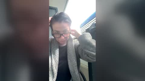 sextilyon online show from April 2026 11:59:02 AM