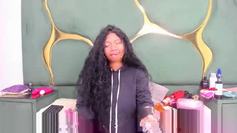 Sexxtaty online show from April 2026 04:44:01 PM