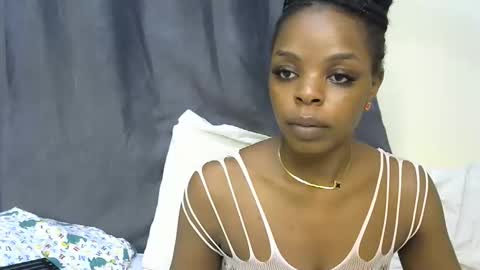 sexxy_montana online show from April 2026 05:56:01 PM