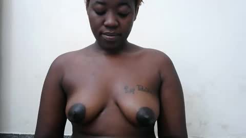 Snapshot of sexxy_renal chatting on September 2025 12:05:01 PM sexxy_renal online show from September 2025 12:05:01 PM