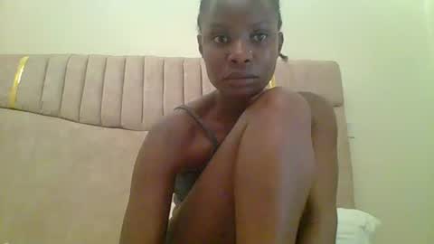 Snapshot of sexxy_sunflowers chatting on July 2026 07:43:01 PM Dina online show from July 2026 07:43:01 PM