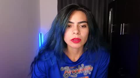  Angie   online show from September 2025 11:37:01 PM