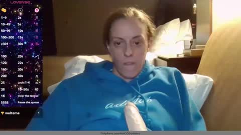 Snapshot of sexy420girl5 chatting on October 2025 01:34:01 AM sexy420girl5 online show from October 2025 01:34:01 AM