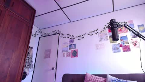 sexy__emma online show from October 2025 06:30:02 PM