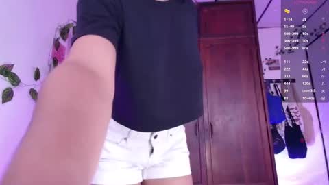 sexy__emma online show from November 2025 08:19:02 PM