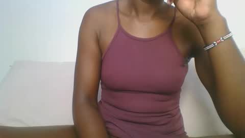 Snapshot of sexy__lips chatting on September 2025 03:52:01 AM Tina online show from September 2025 03:52:01 AM