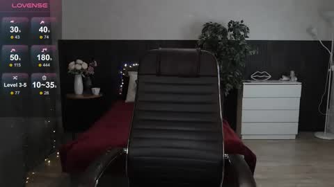 Alexia online show from September 2025 11:34:01 AM