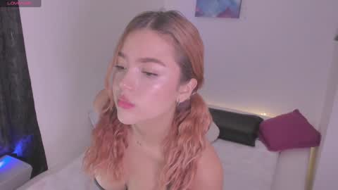 Snapshot of sexy_and_naughty_girl chatting on February 2025 06:59:01 PM Lucy Annyy online show from February 2025 06:59:01 PM