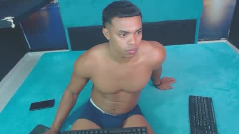 sexy_bigcock01 online show from January 2025 01:00:01 PM
