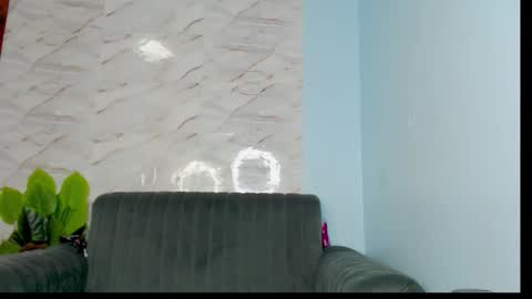 tina online show from September 2025 10:04:02 AM