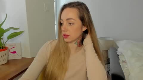 C o r a l i e online show from January 2025 02:28:02 PM