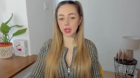 C o r a l i e online show from January 2025 07:41:01 AM