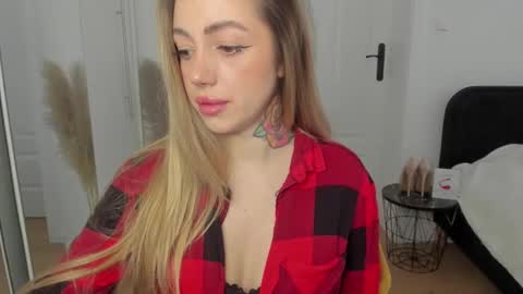 C o r a l i e online show from January 2025 08:54:02 AM