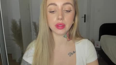 C o r a l i e online show from March 2025 06:30:01 PM