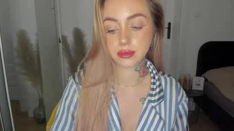 C o r a l i e online show from September 2025 06:52:02 PM