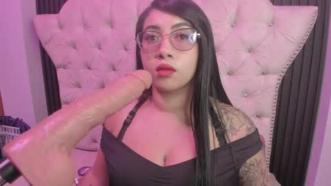  C R I S T A L  online show from June 2026 09:10:01 PM