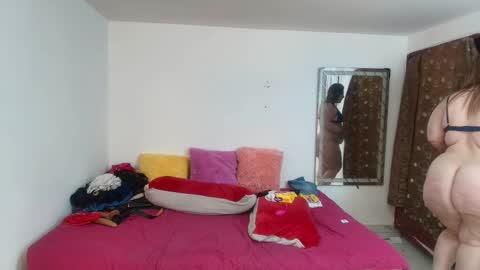 karla           instagram  online show from December 2024 11:00:01 PM