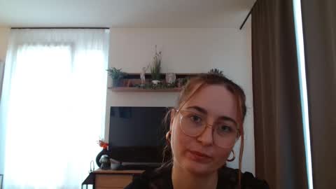 sexy_hexy69 online show from November 2025 02:06:01 PM