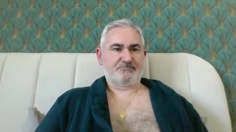 Antonio online show from April 2026 01:21:01 PM