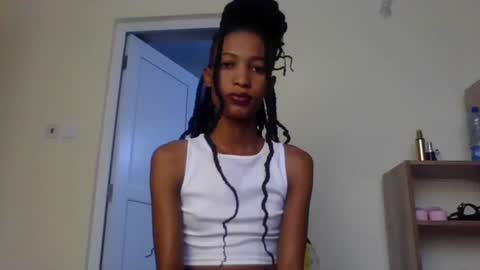 Janny online show from September 2025 11:04:02 AM