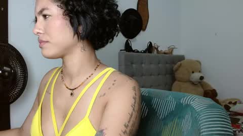 Snapshot of sexy_lia_latina chatting on April 2026 02:58:01 AM Celeste online show from April 2026 02:58:01 AM