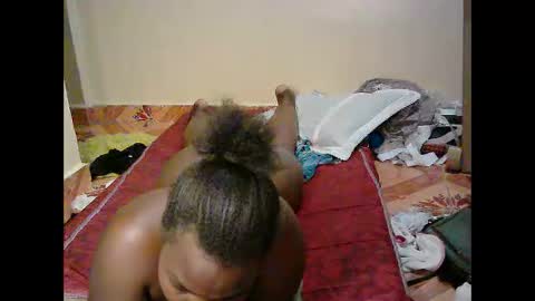 sexy_lunah online show from April 2026 09:10:02 PM