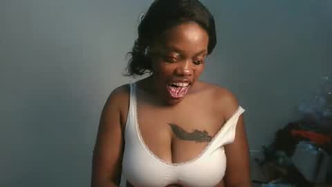 sexy_lyna online show from January 2026 08:40:02 AM