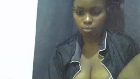 sexy_lyne23 online show from June 2026 05:58:01 PM