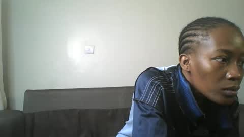 SEXY MOMAH online show from April 2026 07:07:01 PM