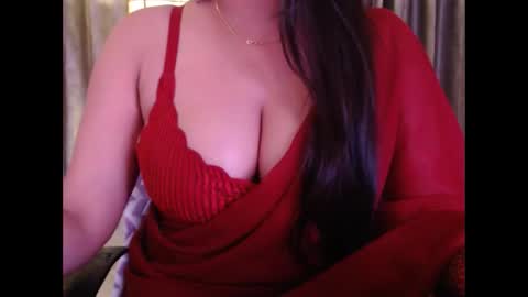 Snapshot of sexy_myra18 chatting on April 2026 05:10:02 AM myra online show from April 2026 05:10:02 AM