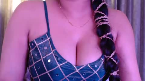Snapshot of sexy_myra18 chatting on May 2026 05:05:01 AM myra online show from May 2026 05:05:01 AM