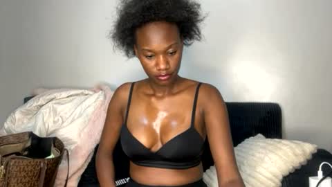 Snapshot of sexy_nyla chatting on July 2026 09:43:01 PM Nyla online show from July 2026 09:43:01 PM