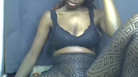 Snapshot of sexy_peach4 chatting on July 2026 10:24:02 PM sexy_peach4 online show from July 2026 10:24:02 PM