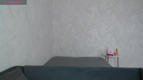 Snapshot of sexy_sansa chatting on April 2026 06:27:02 AM Alina online show from April 2026 06:27:02 AM