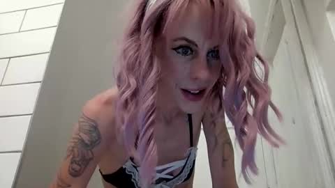 sexy scarlett cinnamon online show from November 2025 05:45:02 AM