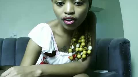 sexy zaraa online show from April 2026 04:01:01 PM